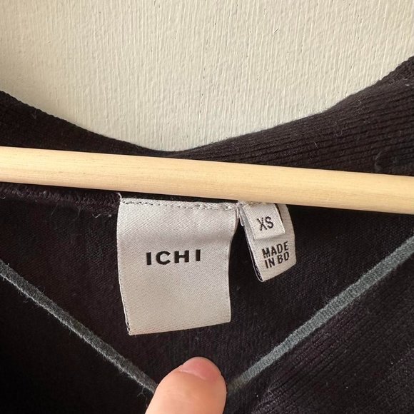 Cozy Fit Black Knit Cardigan Sweater - Picture 9 of 10